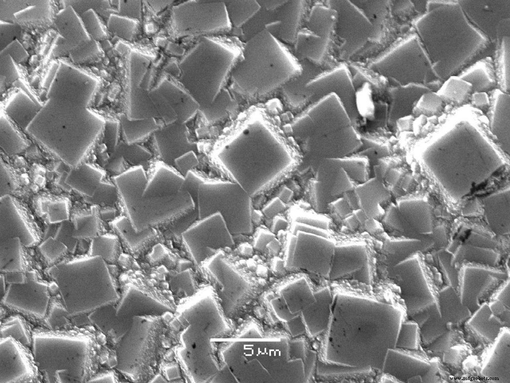 Diamants außergewöhnliche Rolle in der modernen Medizin: Von chirurgischen Instrumenten bis Nanomedizin