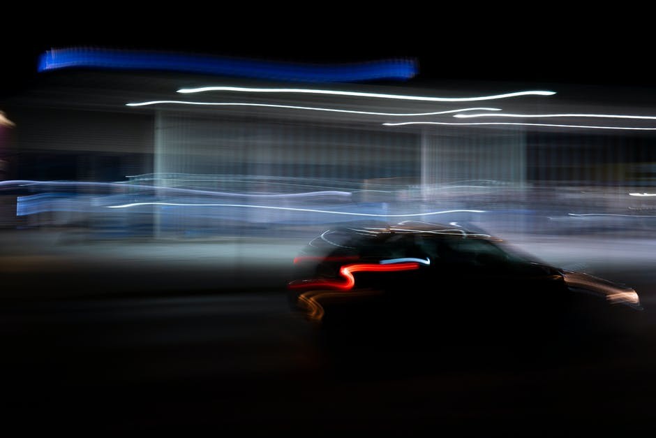 Kohlefaser in Autos: Vom Aftermarket-Teil zur Vollkarosserie-Anwendung
