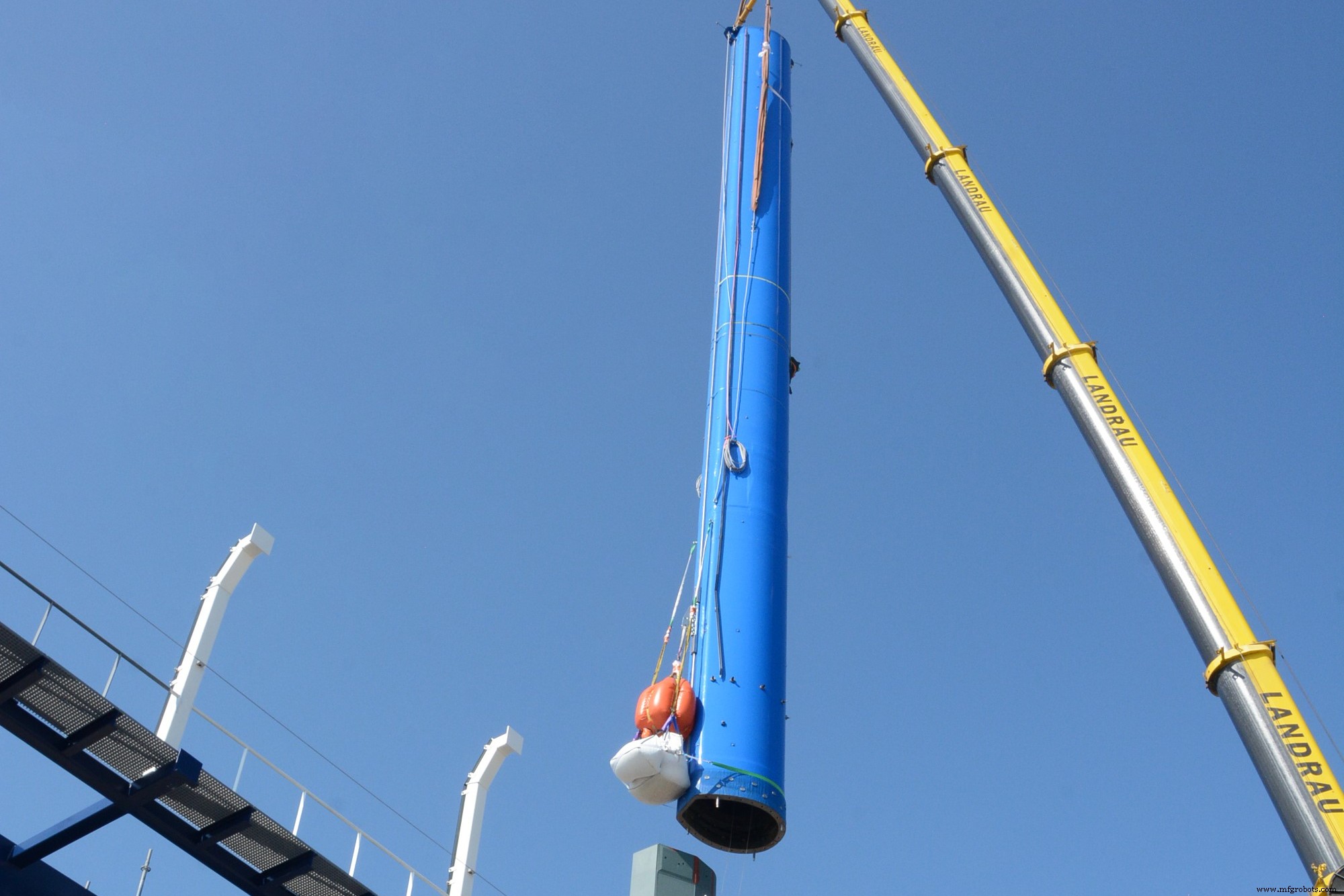 Hexcel liefert 34-m-HexPly-Pregs für Silenseas emissionsarmen Mast