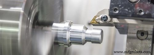 CNC-Fräsen & Drehen: Grundlagen & Wesentliche Unterschiede