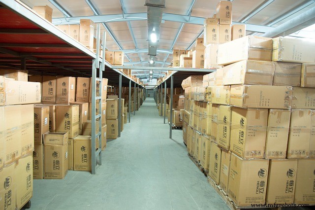 Verpackung revolutionieren: Fortschrittliche Robotik & Automatisierung für schnellere, sicherere Sendungen