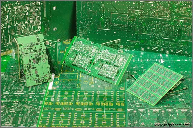 Lagenanzahl eines Multilayer-PCBs bestimmen: Schritt-für-Schritt-Anleitung