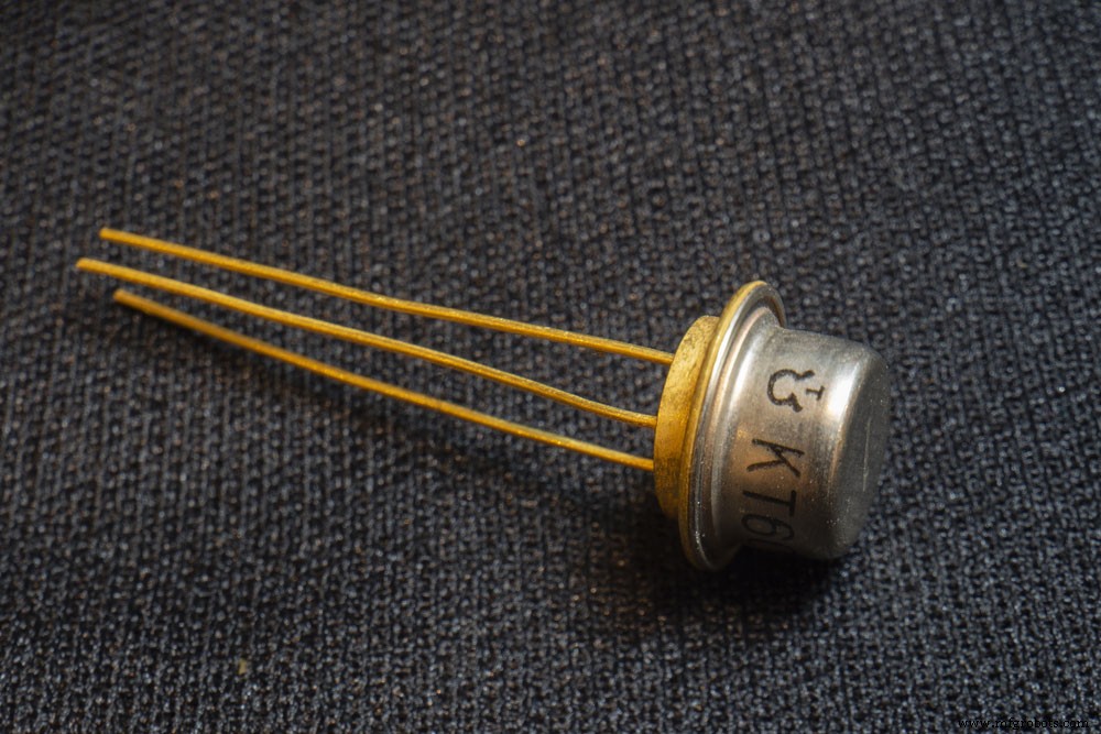 2SC2879 Transistor: Wichtige Eigenschaften, Pinbelegung und Anwendungen