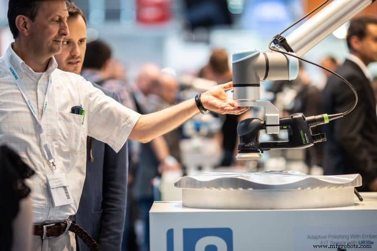 Kollaborative Roboter: Echte Lösungen für den Fachkräftemangel in der Fertigung