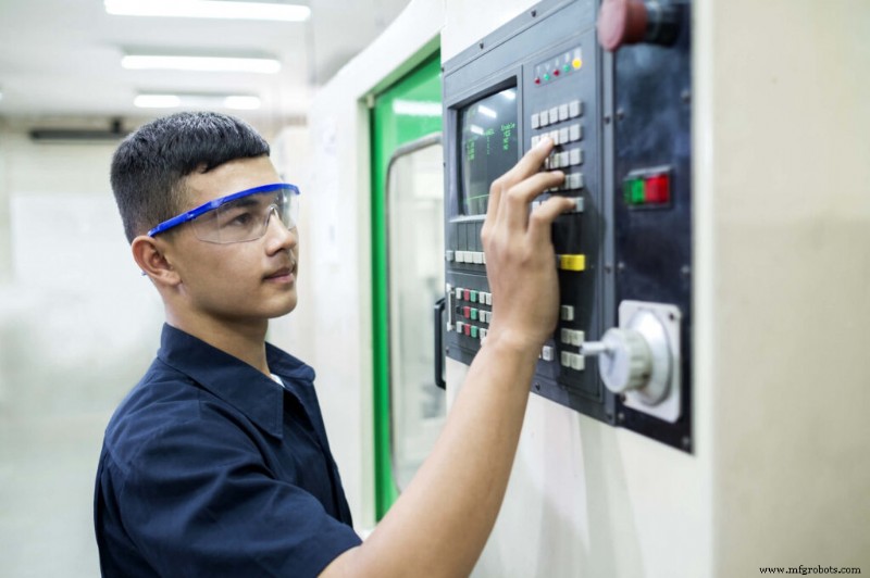 CNC-Maschinenprogrammierung meistern: Umfassender Einsteigerleitfaden