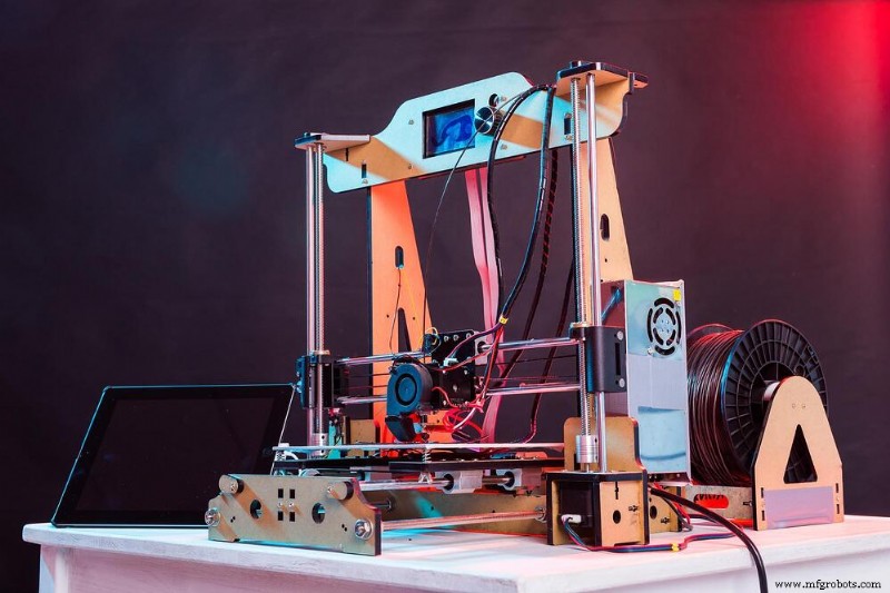 Wie Selektives Lasersintern (SLS) 3D-CAD-Designs in feste Bauteile verwandelt