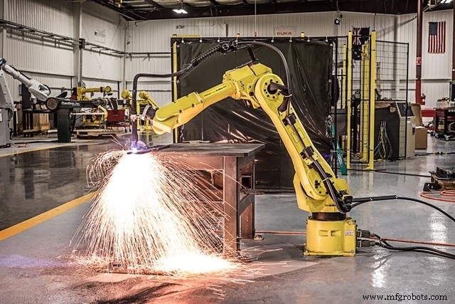 Tragbare vs. Roboter-Plasmaschneider: Was passt zu Ihrem Unternehmen?
