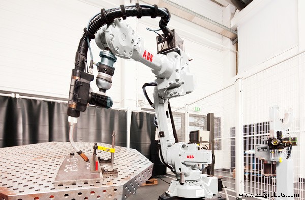 Produktion optimieren mit generalüberholten ABB-Robotern